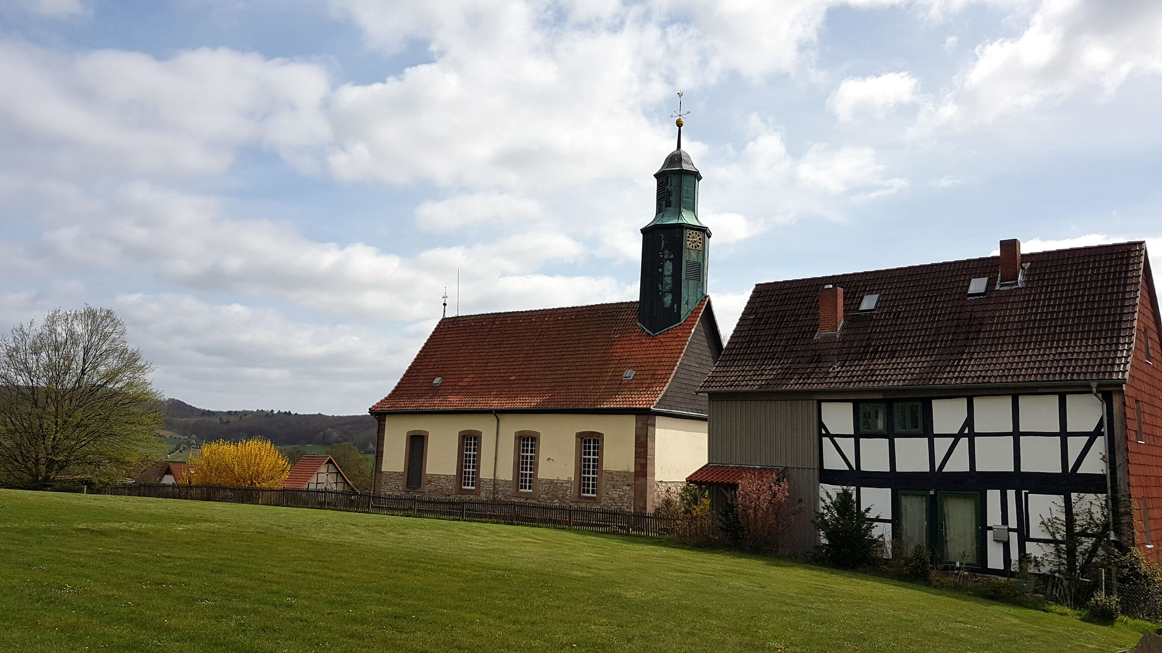 Die Kirche in Groß Lengden (Foto: L. Heinke)