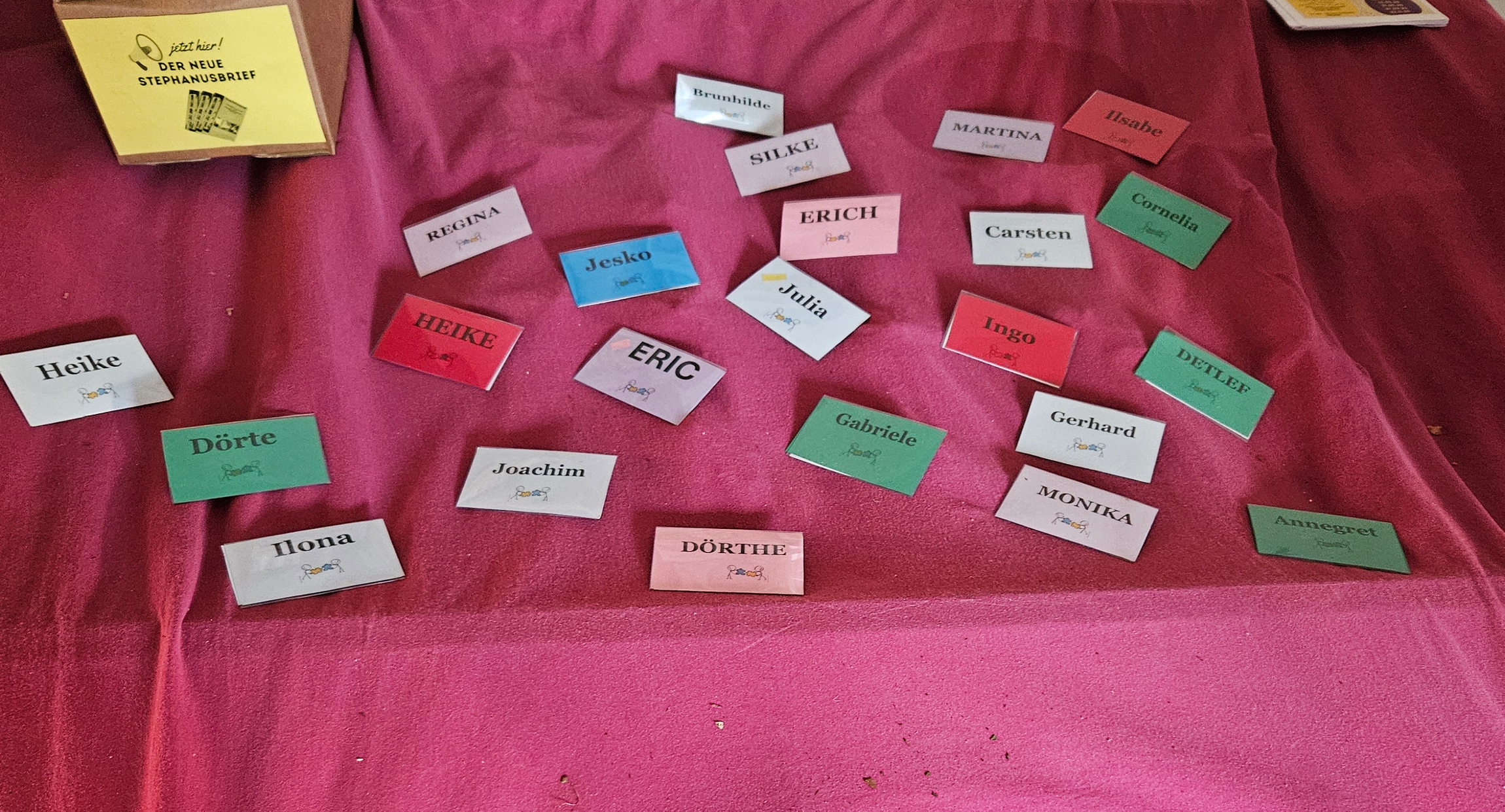 Alles vorbereitet - die Ersten sind schon da (Foto: L. Heinke)