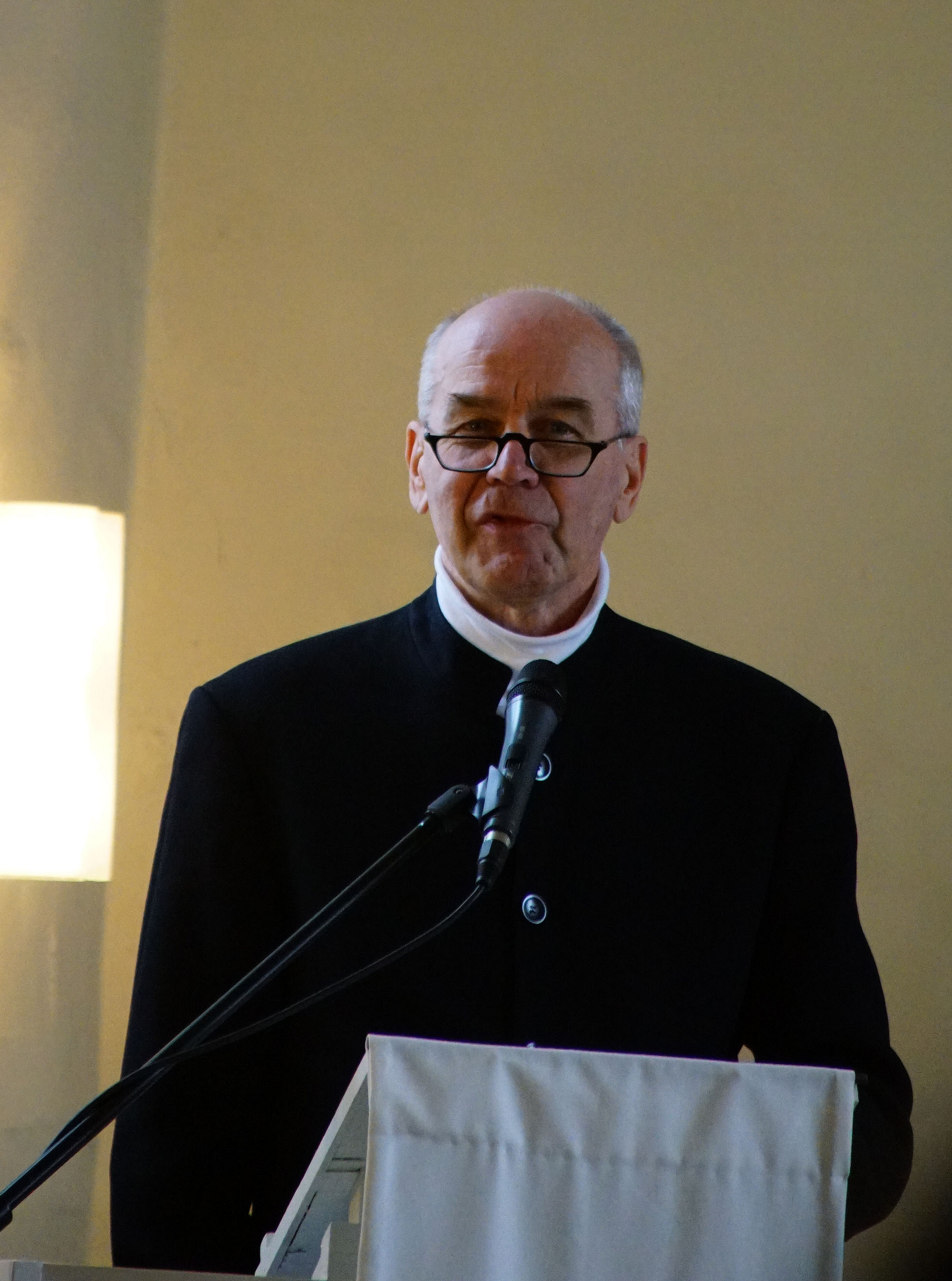 Dr. U. Kusche bei der Predigt (Foto: S. Hampe)