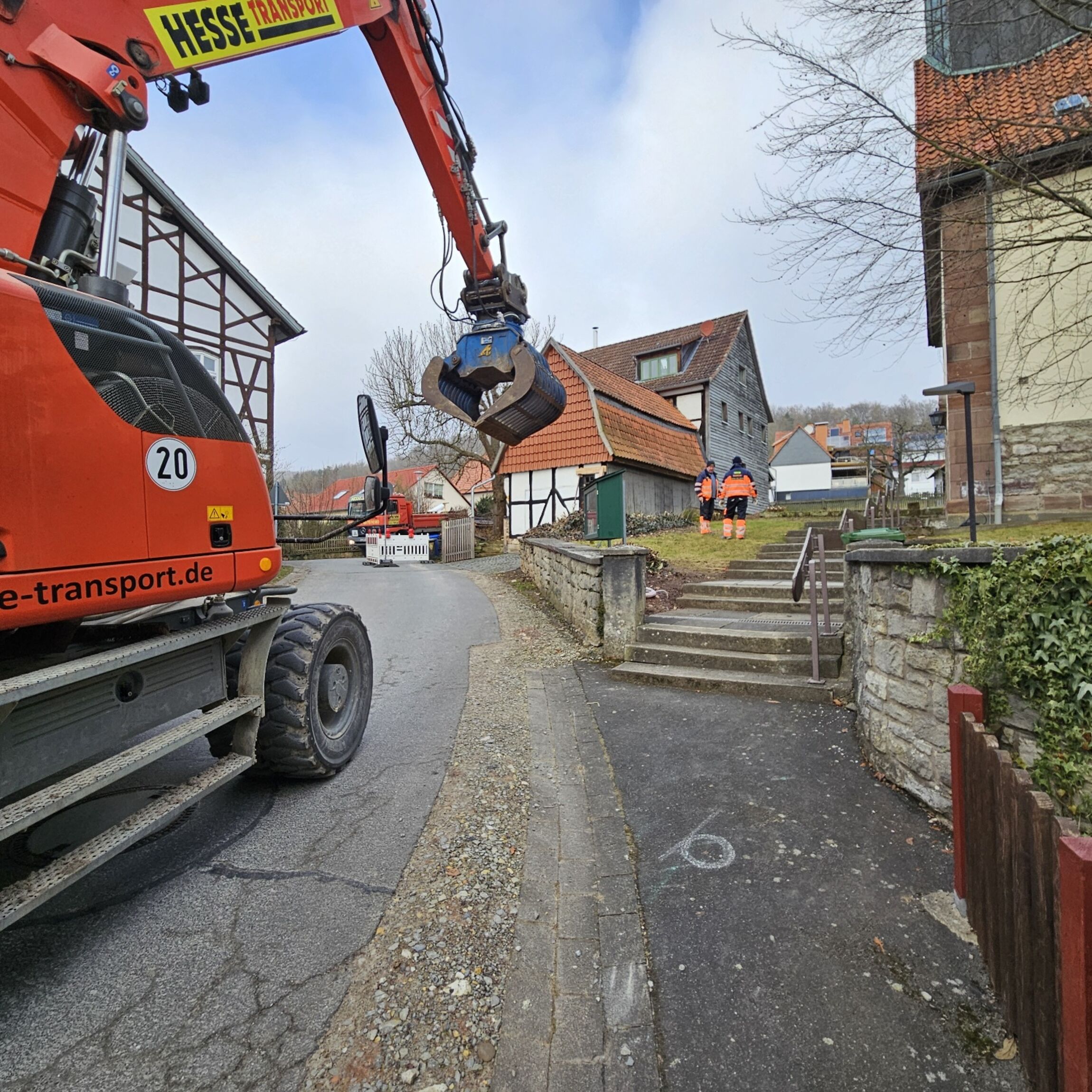 Schweres Gerät ist angerückt 4.2.2025 (Foto: L. Heinke)