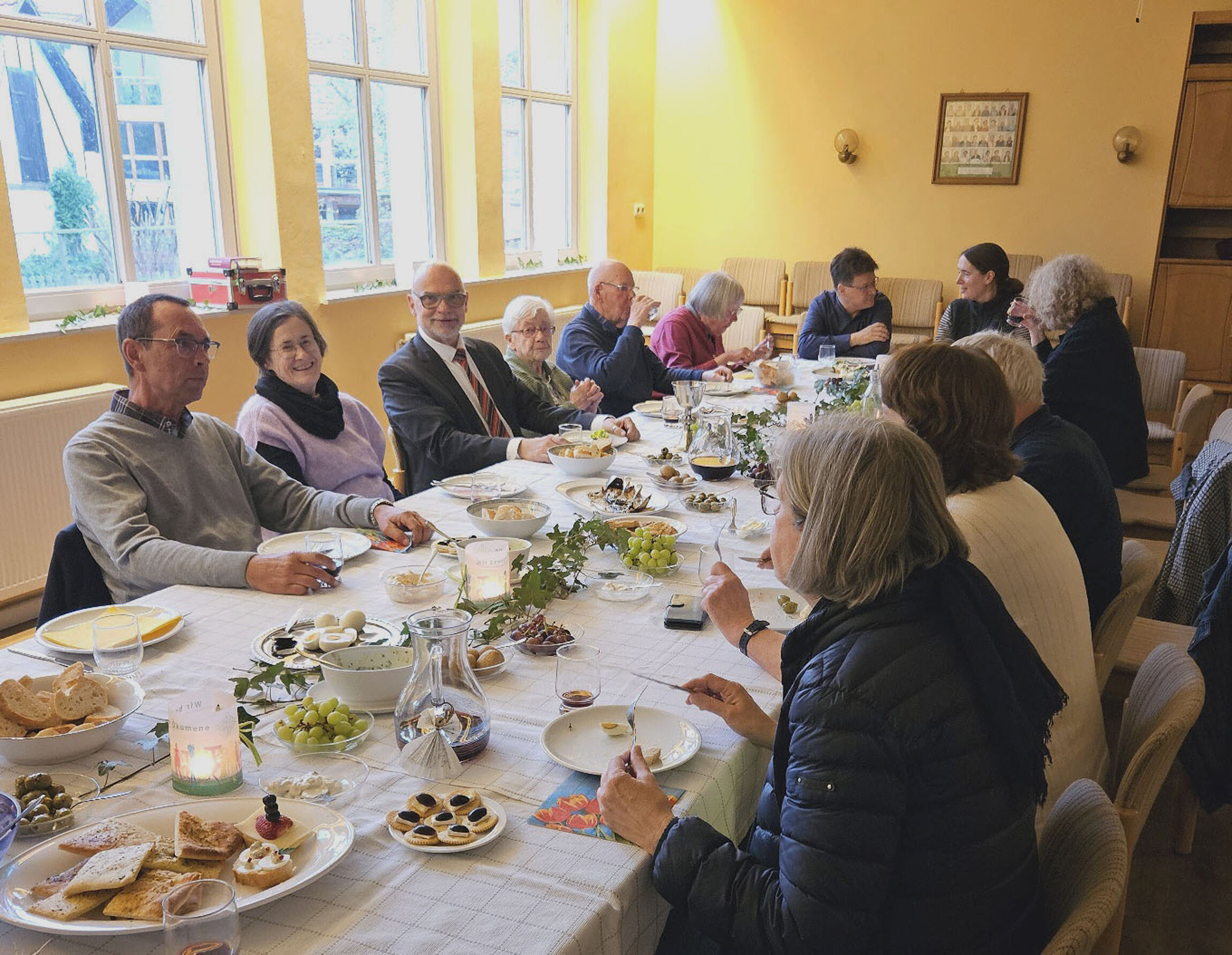 Gemeinsam den Abend ausklingen lassen (Foto: L. Heinke)