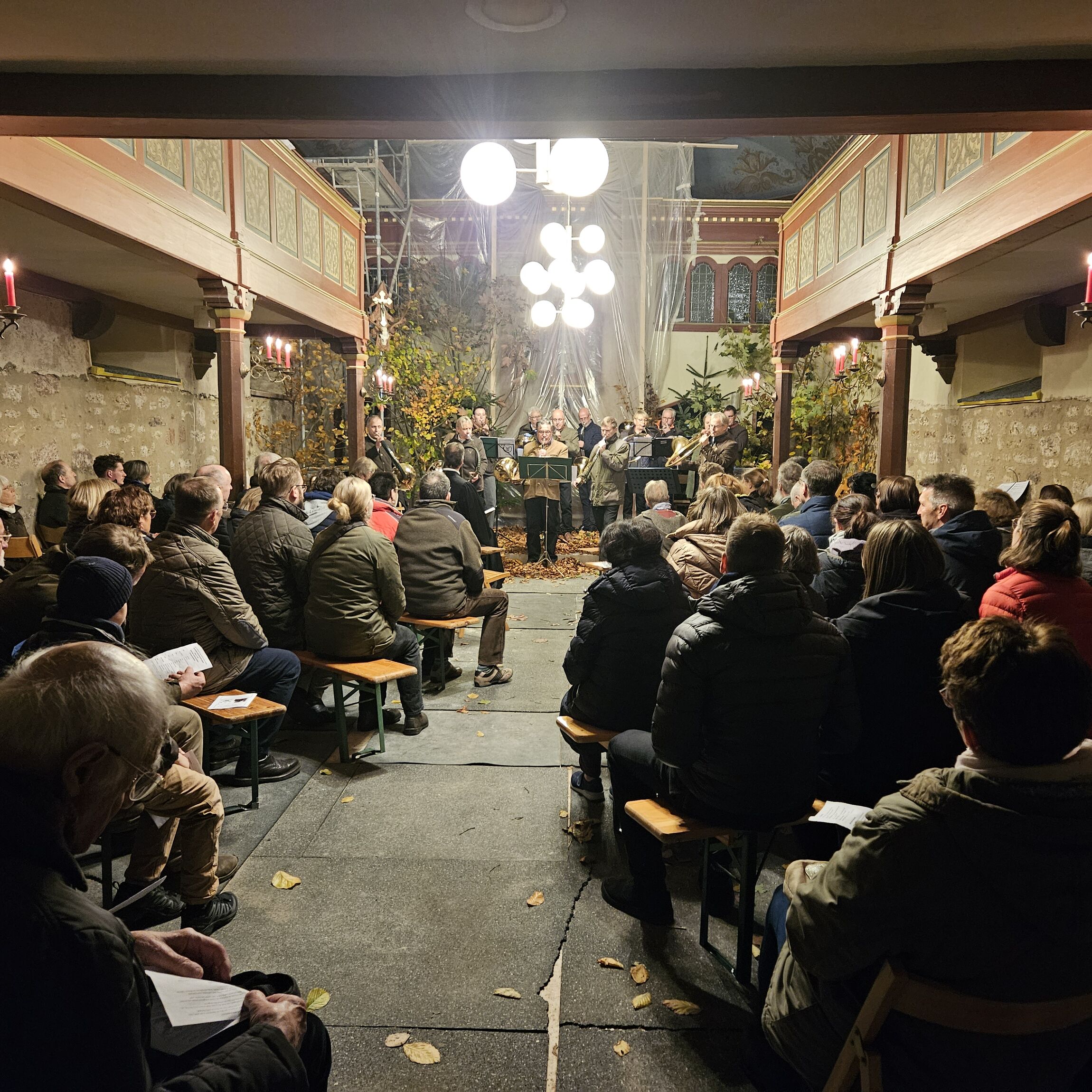 Begrüßung durch die Bläser (Foto: L. Heinke)