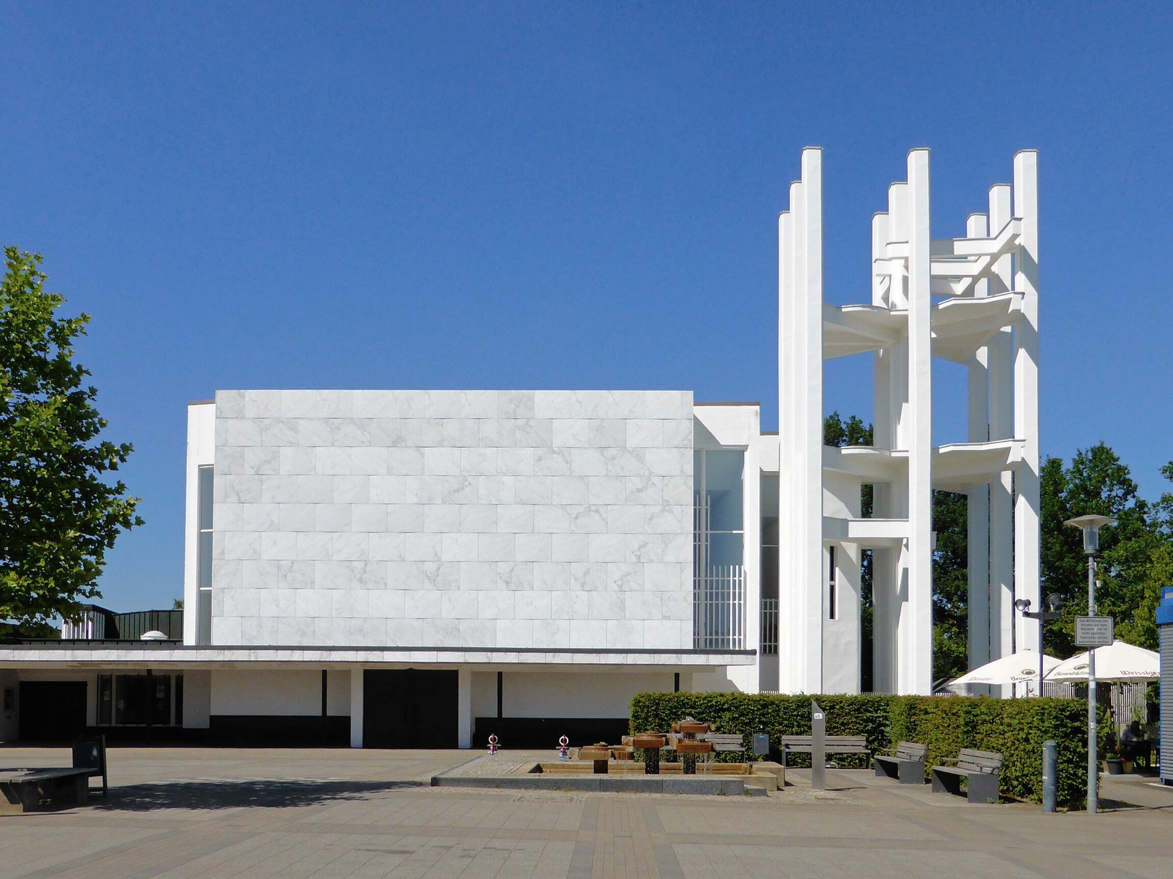 https://commons.wikimedia.org/w/index.php?curid=50284131