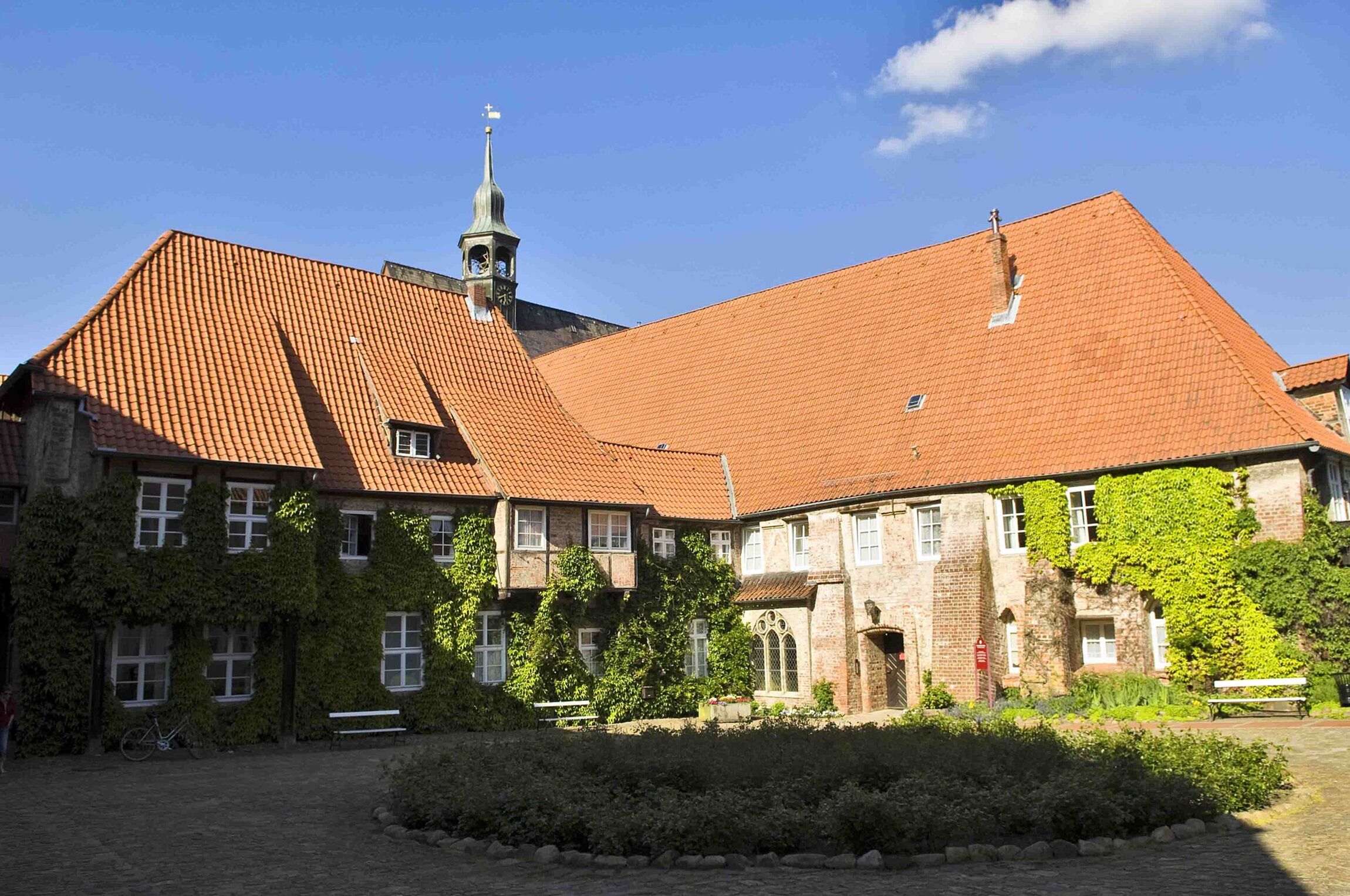 https://commons.wikimedia.org/w/index.php?curid=20679709