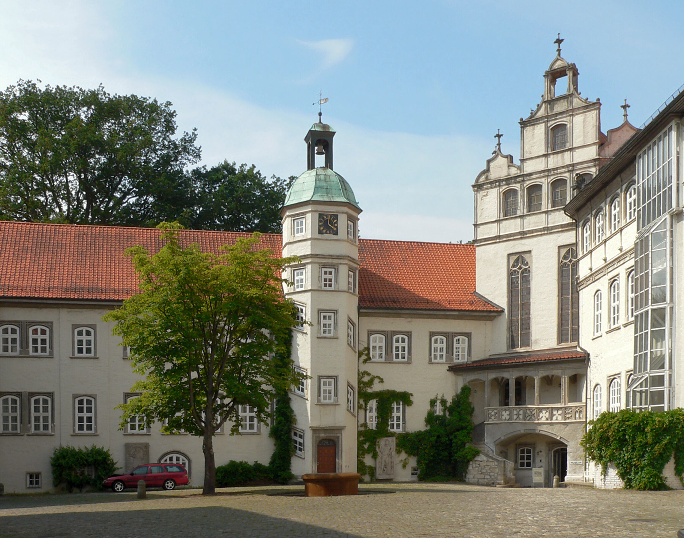 https://commons.wikimedia.org/w/index.php?curid=156988075