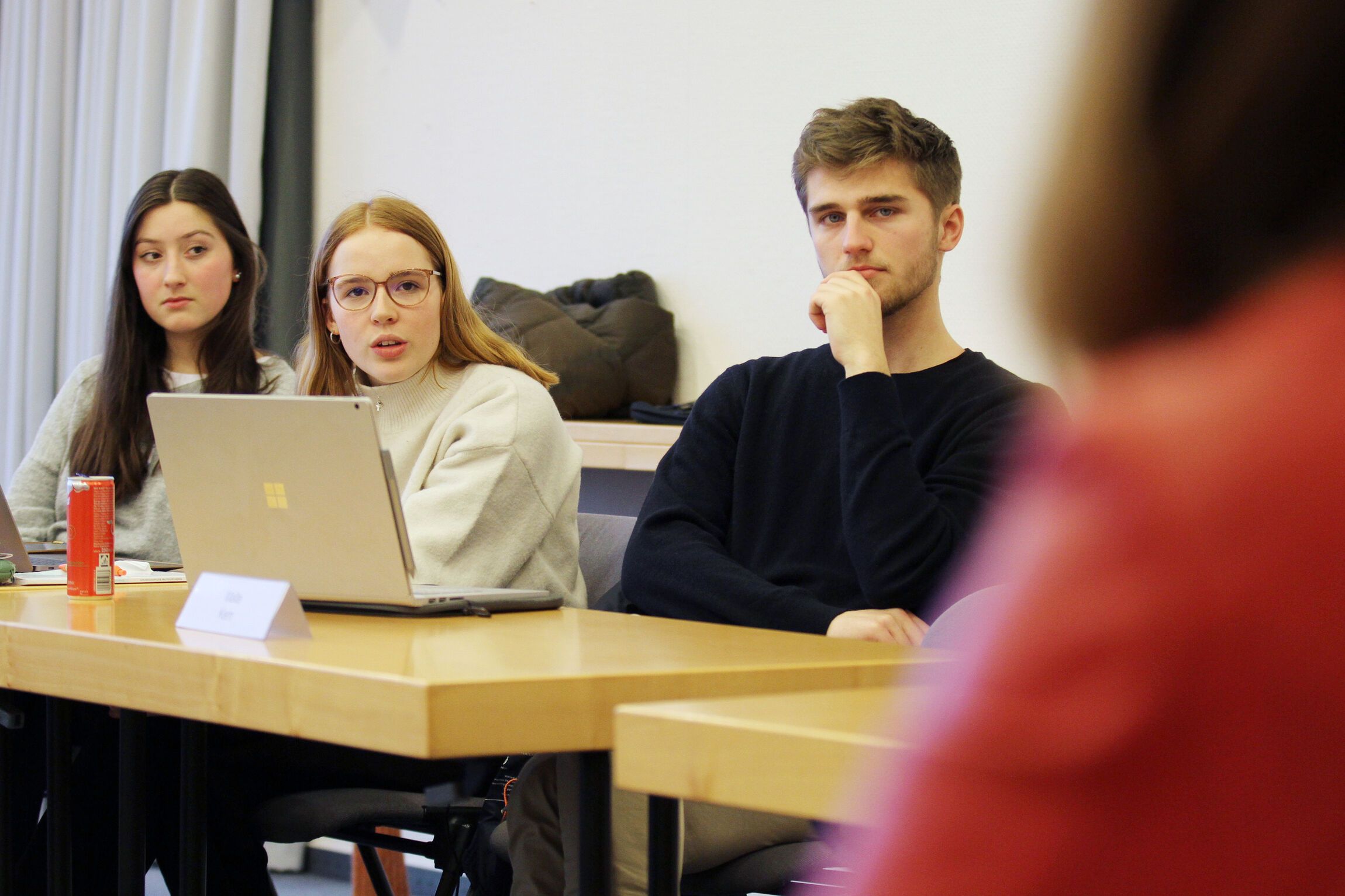 Mitglieder des Landesschüler*innenrates diskutieren in Loccum über den Lehrkräftemangel und die Folgen. Foto: Lothar Veit / EMA