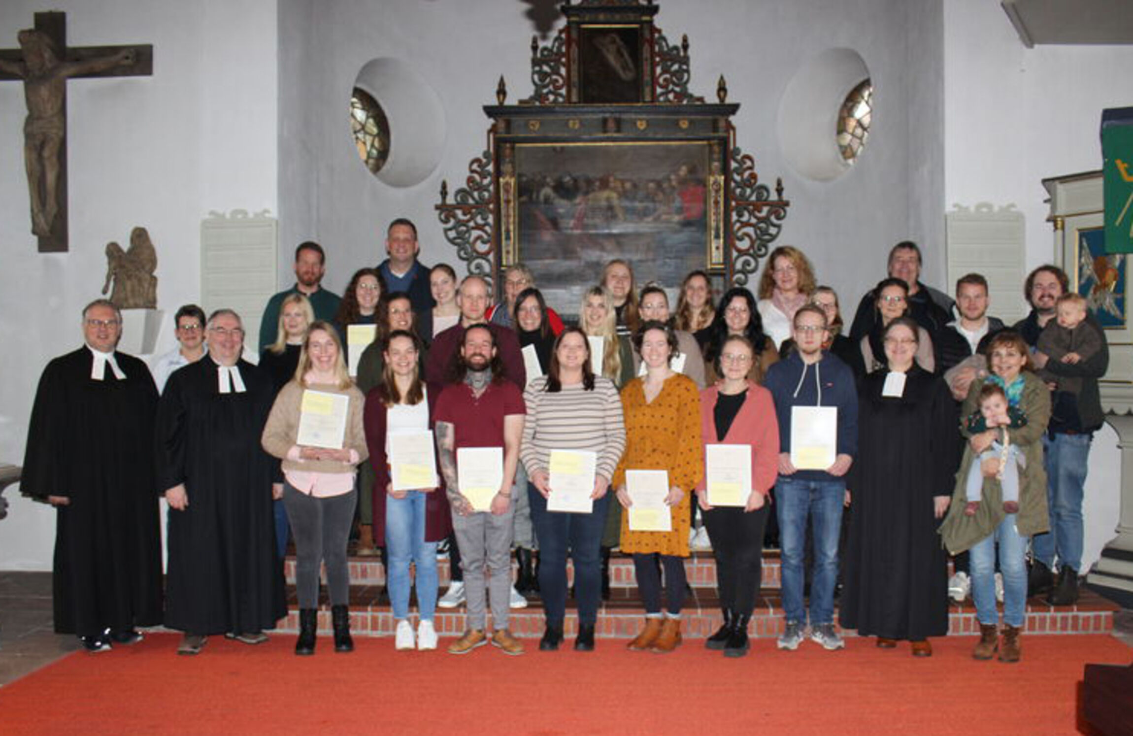 25 Lehrkräfte aller Schulfomen aus ganz Niedersachsen erhielten in Potshausen ihre Vokationsurkunden. Foto: privat