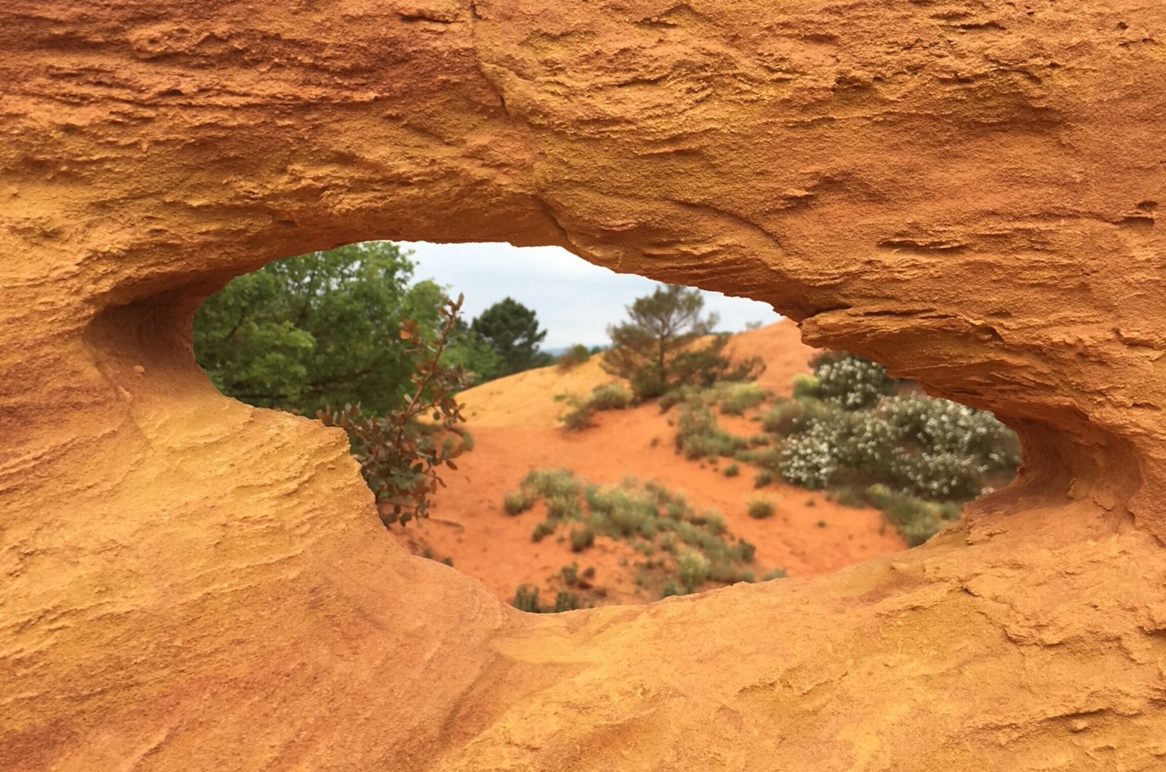 Blick durch den Stein