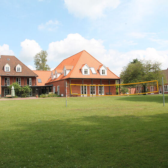 Haupthaus Innenhof im Sommer