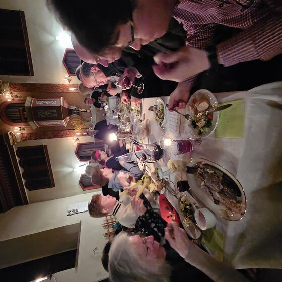 Speisen, Getränke, Gespräche III (Foto: L. Heinke)