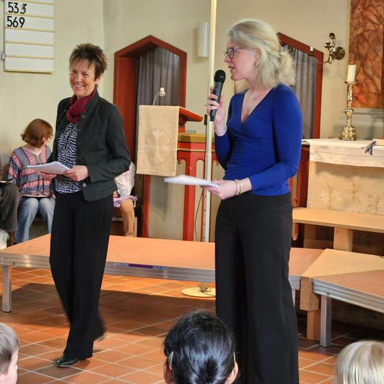 Souverän durch das Programm geführt (Foto: L. Heinke)