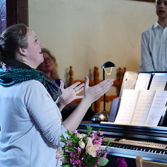 Lizzie leitet alle Chöre für... (Foto: I. von der Heyde)