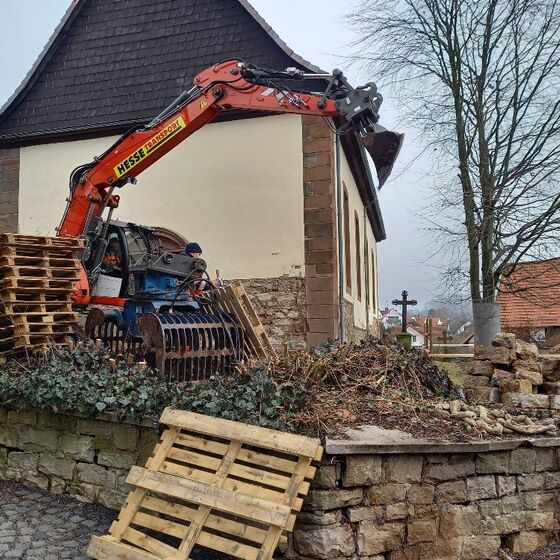 Teile der Mauer bleiben vorläufig 6.2.2025 (Foto: H. Heinke)