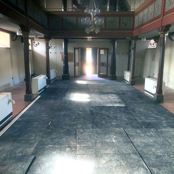 Vorbereitetes Kirchenschiff (Foto: M. Stietenroth) 