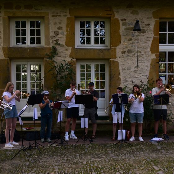 Musikalische Begrüßung auf dem Gut