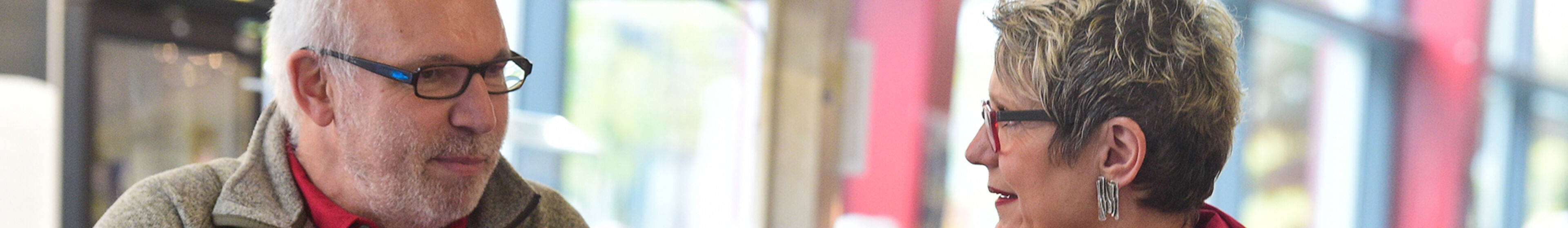 Kopfgrafik Ansprechpartner