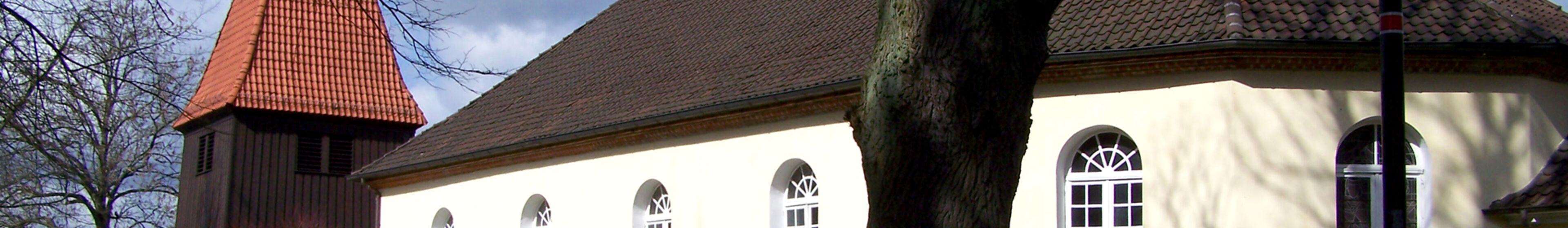 Kirche außen 3