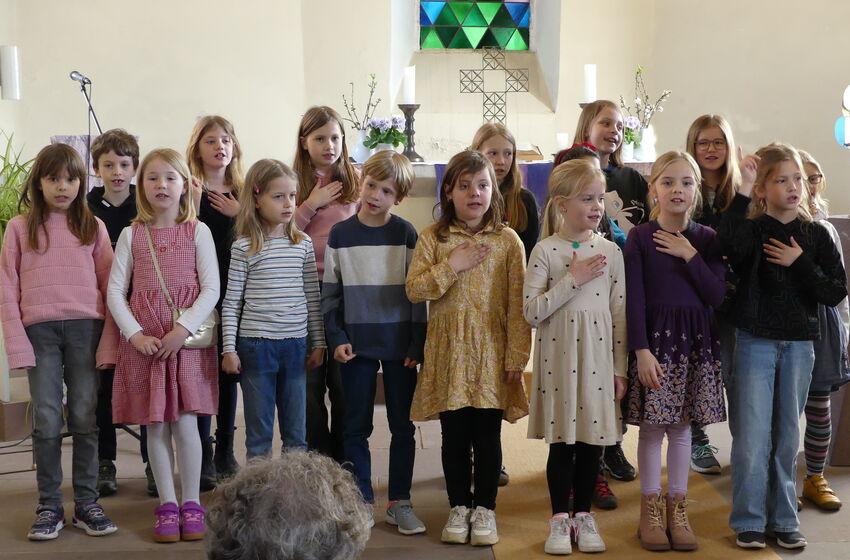 Die "Volltreffer" singen (Foto: A. Wagner)