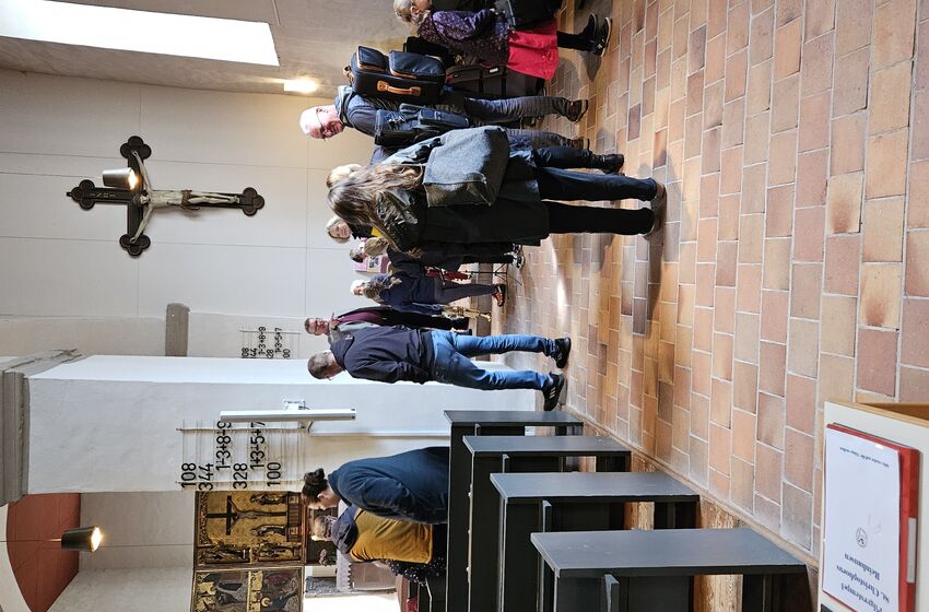 Die ersten Besucher und Musiker treffen ein (Foto: L. Heinke)