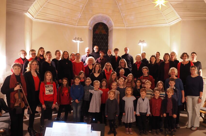 Adventskonzert unserer Chöre (Foto: K. Hogh-Holub)