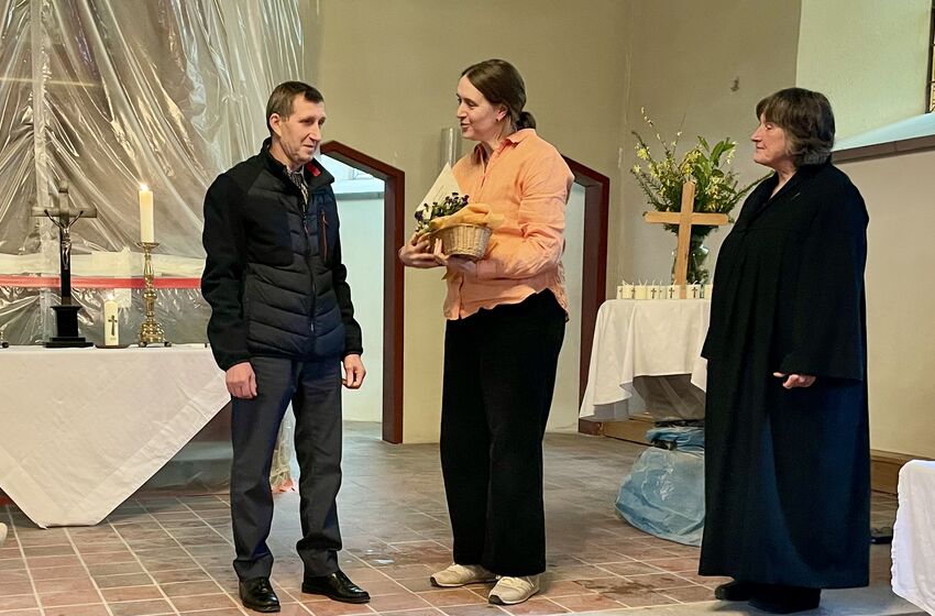 Küster Victor Wagner, KV Vorsitzende, Prädikantin Ilona Raupach (Foto: S. Inselmann)