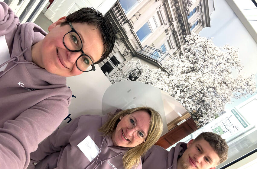 Selfie von Mitarbeitenden vom Kirchenamt Lüneburg