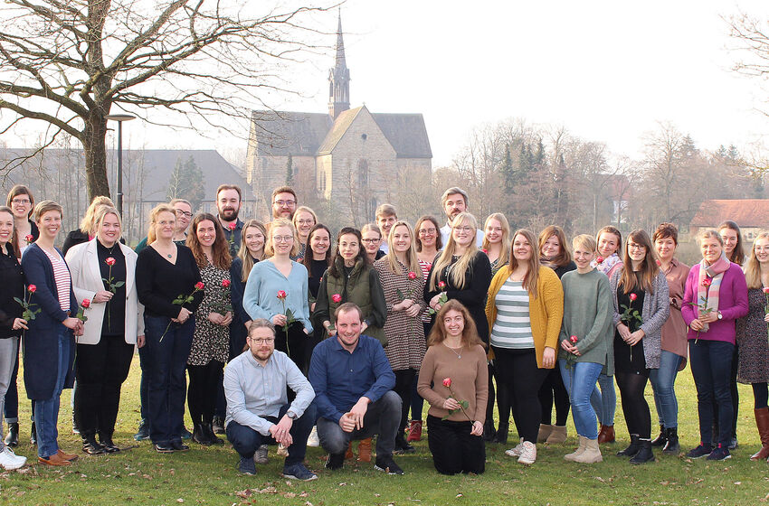 44 junge Lehrkräfte erhielten am RPI Loccum ihre Vokation, die kirchliche Unterrichtsbestätigung. Foto: Mathias Weber/RPI